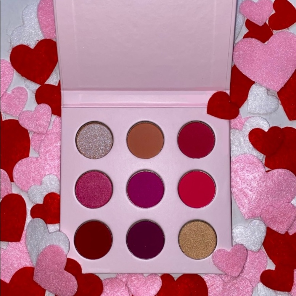 Goddessque Collection “Sweetheart” eyeshadow palette